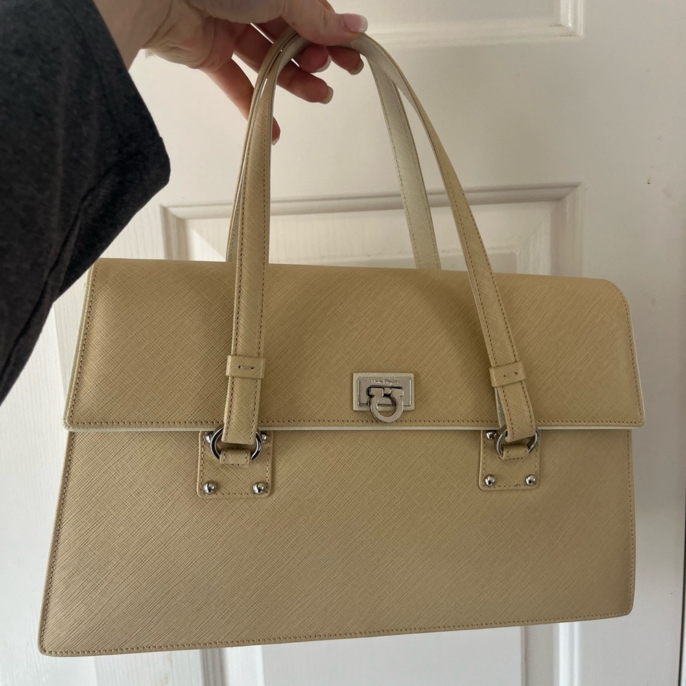 Salvatorre Ferragamo Cream Handbag
